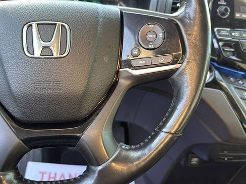 Used 2018 Honda Odyssey Elite image 11