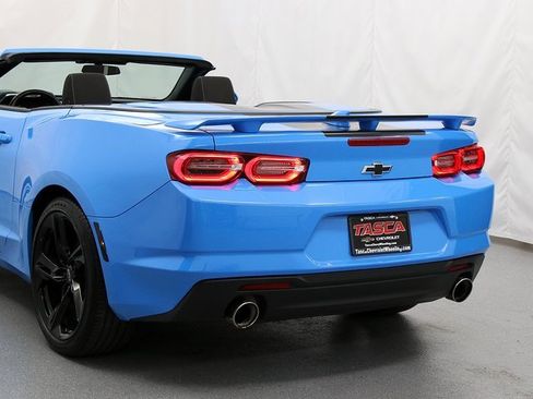 Used 2023 Chevrolet Camaro LT w/ Technology Package image 7