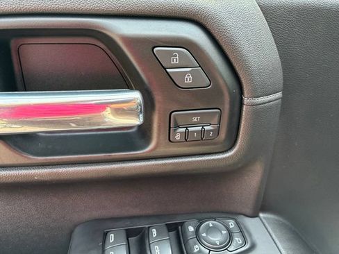Used 2019 Chevrolet Silverado 1500 LTZ w/ LTZ Premium Package AWD/4WD image 16