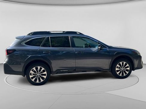 Used 2025 Subaru Outback Limited w/ Popular Package #2 AWD/4WD image 7