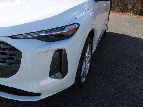 New 2025 Audi Q5 Premium Plus image 40