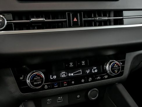 New 2025 Mitsubishi Outlander SEL Black Edition image 25