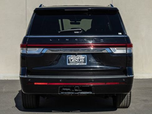 Used 2024 Lincoln Navigator Reserve image 4
