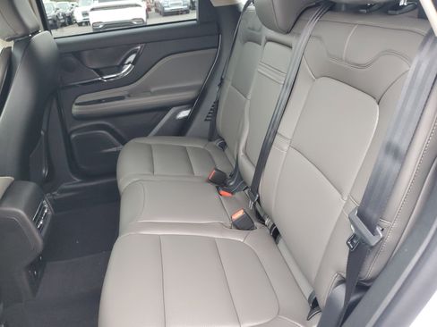 New 2026 Lincoln Corsair Premiere image 28