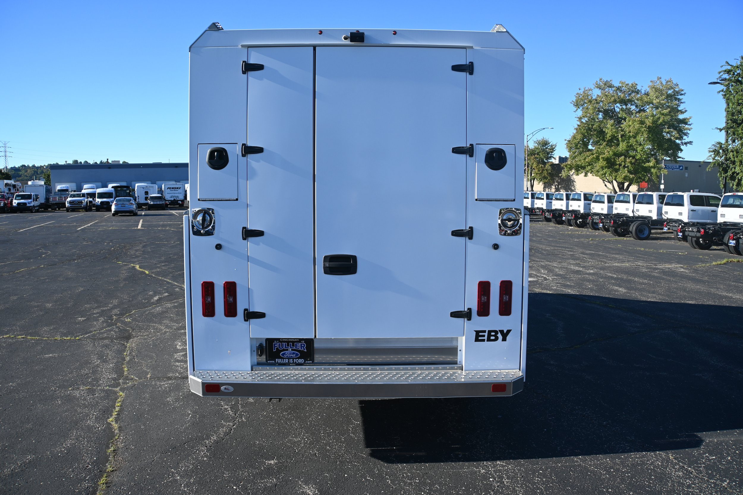 Used 2025 Ford Transit 350 w/ Exterior Upgrade Package RWD image 3