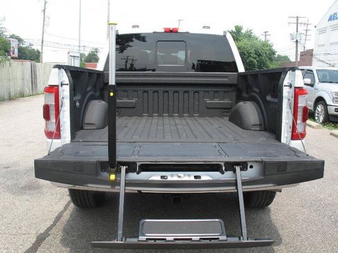 Used 2022 Ford F150 Lariat w/ Equipment Group 502A High AWD/4WD image 10