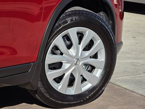 Used 2016 Nissan Rogue S image 14