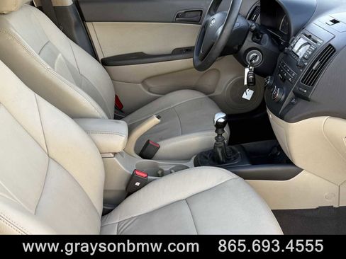 Used 2011 Hyundai Elantra GLS image 20