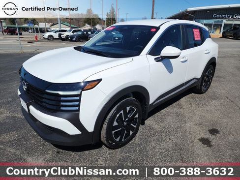 Certified 2025 Nissan Kicks SV image 4