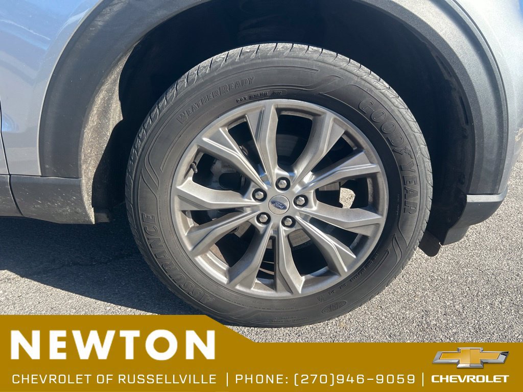 Used 2020 Ford Explorer XLT w/ Equipment Group 202A AWD/4WD image 18