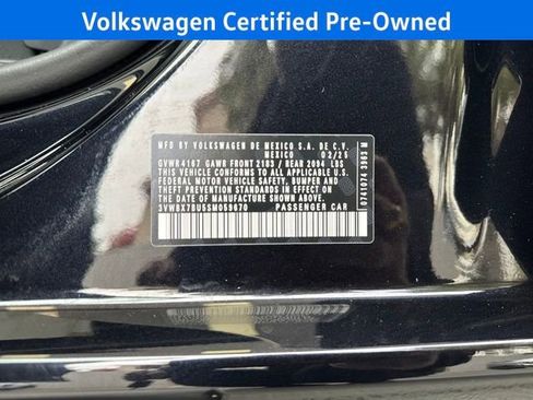 Certified 2025 Volkswagen Jetta Sport image 33