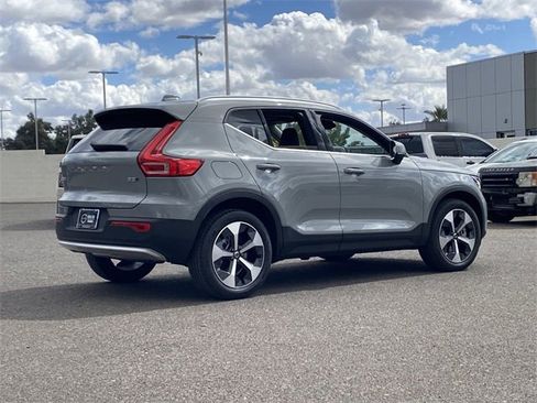 New 2025 Volvo XC40 B5 Core w/ Protection Package Premier image 7