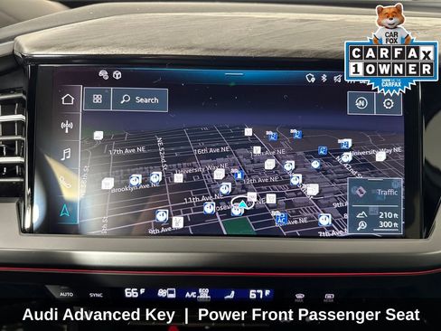 Used 2024 Audi Q4 e-tron Prestige image 23