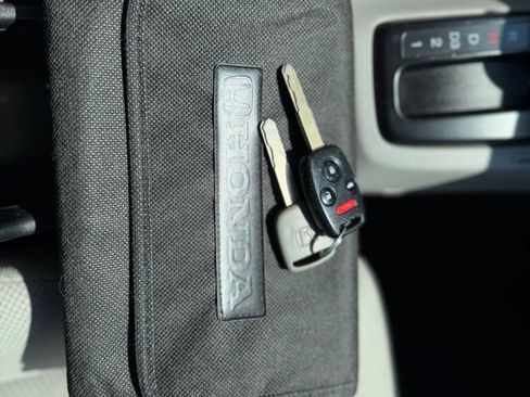 Used 2012 Honda Civic LX image 28