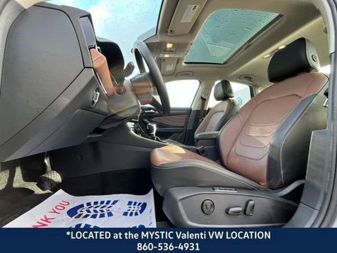 Certified 2025 Volkswagen Jetta SEL image 30