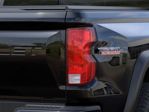 New 2026 Chevrolet Colorado Trail Boss AWD/4WD image 35