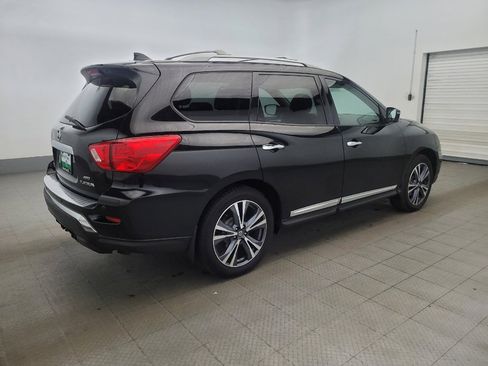 Used 2019 Nissan Pathfinder Platinum image 10