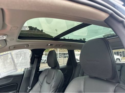 Used 2020 Volvo XC60 T6 Inscription AWD/4WD image 24