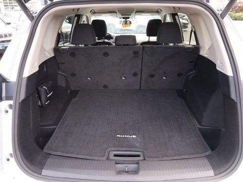 Used 2024 Nissan Rogue SV AWD/4WD image 7