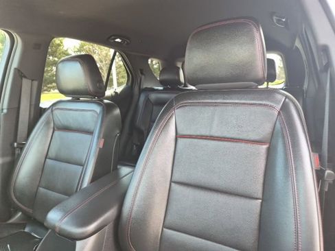 Used 2024 Chevrolet Equinox RS w/ RS Leather Package image 17