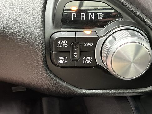 Used 2022 RAM 1500 Laramie w/ Sport Appearance Package AWD/4WD image 18