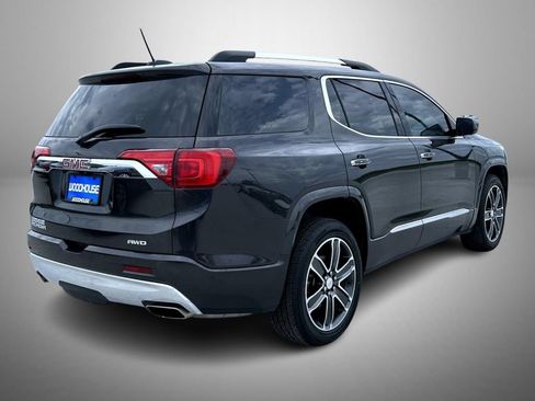 Used 2019 GMC Acadia Denali w/ Technology Package AWD/4WD image 5