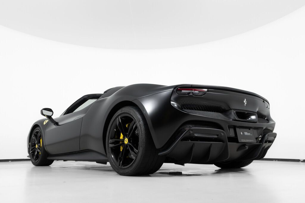 Used 2025 Ferrari 296 GTS RWD image 17