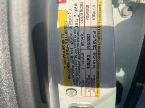 Used 2015 Tesla Model S 70 image 16