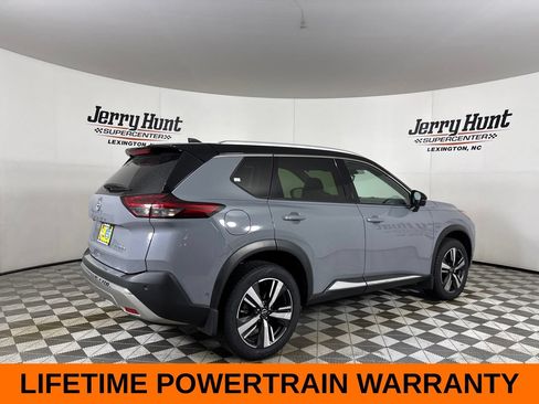 Used 2023 Nissan Rogue Platinum FWD image 6
