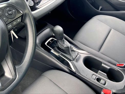 Used 2024 Toyota Corolla LE FWD image 16