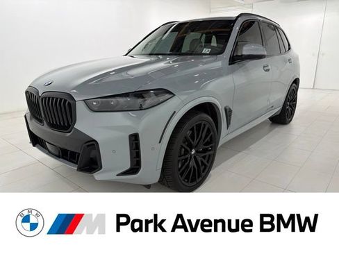 Used 2025 BMW X5 xDrive40i w/ M Sport Package AWD/4WD image 1