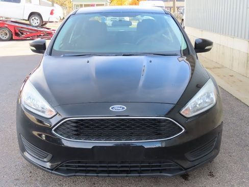 Used 2017 Ford Focus SE image 9
