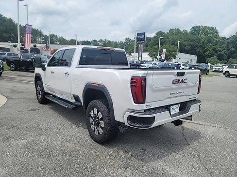 Used 2025 GMC Sierra 2500 Denali w/ Technology Package AWD/4WD image 5