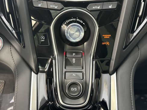 Used 2024 Acura RDX SH-AWD image 19