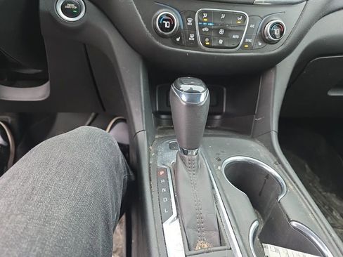 Used 2019 Chevrolet Equinox LT image 20