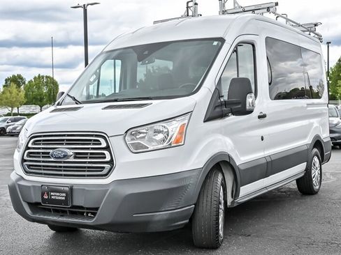Used 2017 Ford Transit 150 XLT RWD image 5