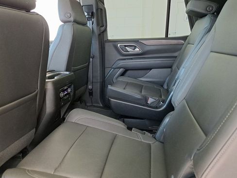 Used 2022 Chevrolet Tahoe Z71 w/ Luxury Package image 27