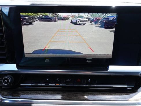 Used 2023 Chevrolet Silverado 1500 LT AWD/4WD image 42