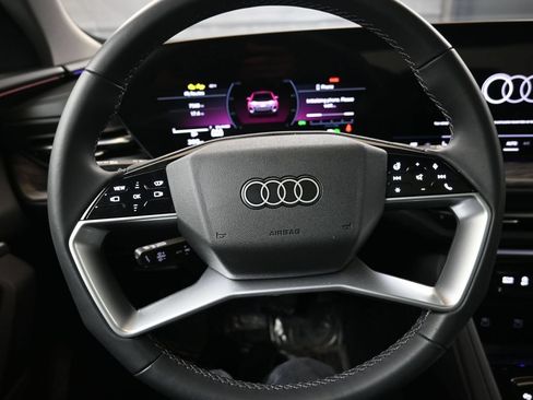 Used 2025 Audi Q5 Premium Plus w/ Premium Plus AWD/4WD image 24