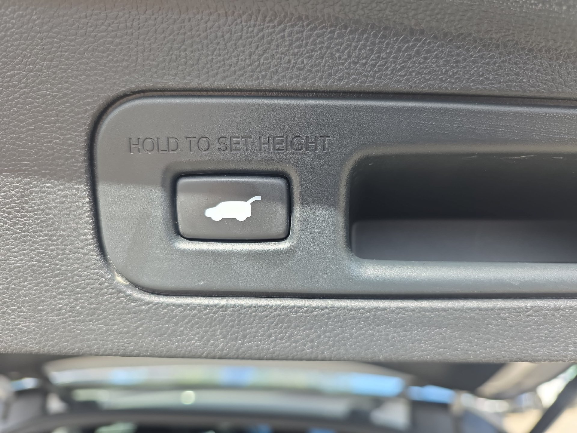 Used 2023 Acura MDX A-Spec AWD/4WD image 13