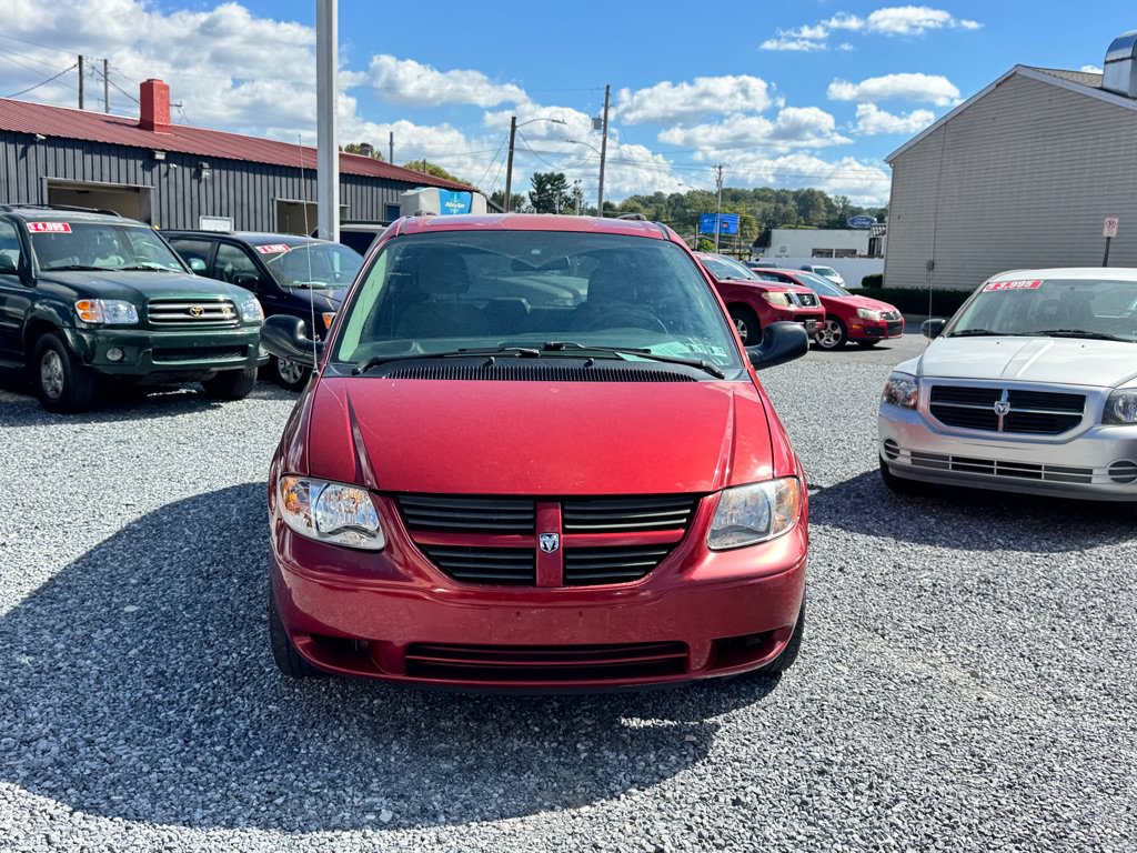 Used 2006 Dodge Grand Caravan SE w/ Popular Equipment Group I FWD image 2