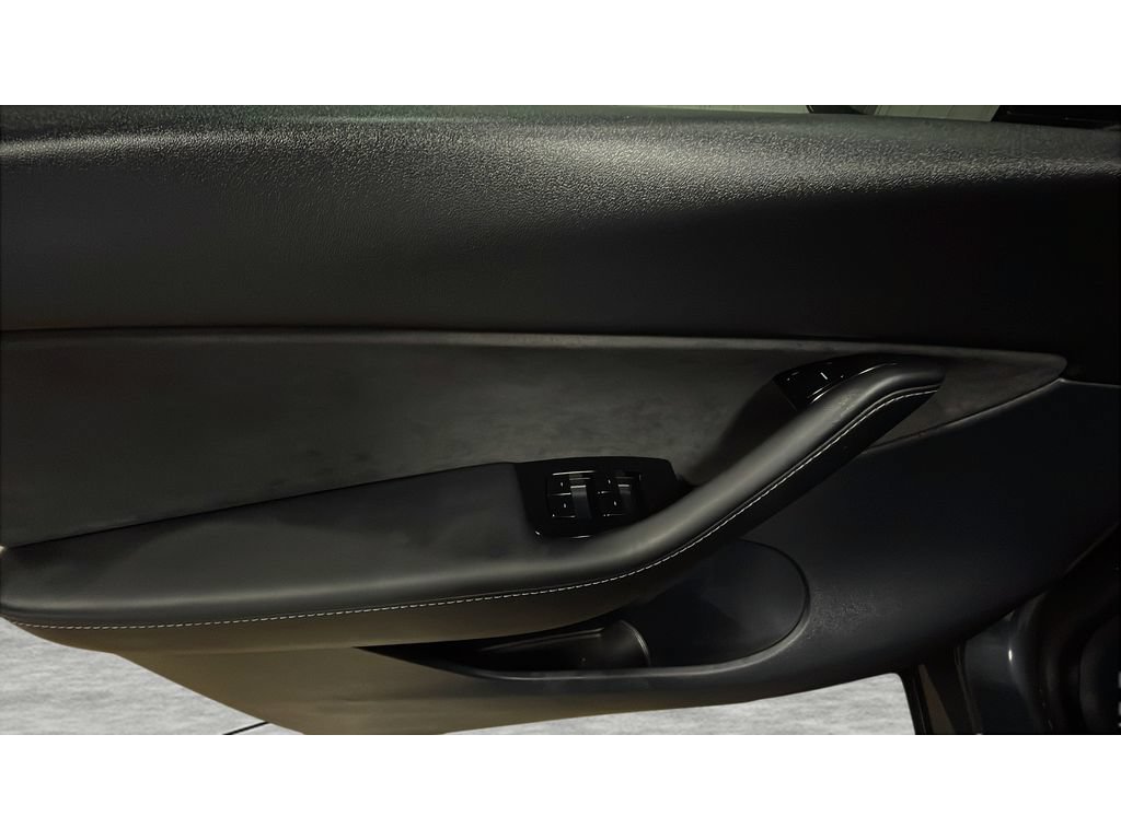 Used 2020 Tesla Model Y Long Range AWD/4WD image 10