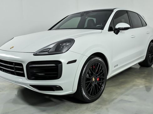 Used 2023 Porsche Cayenne GTS AWD/4WD image 6