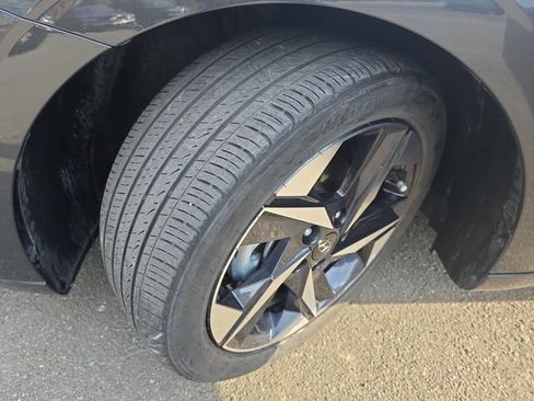 Certified 2023 Hyundai Elantra SEL w/ Convenience Package image 45