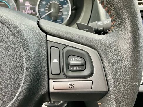 Used 2017 Subaru Crosstrek 2.0i Limited image 18