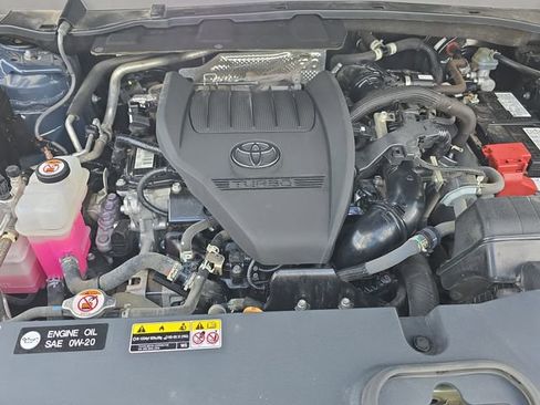 Used 2024 Toyota Grand Highlander AWD image 33
