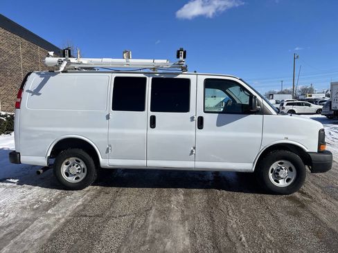 Used 2013 Chevrolet Express 2500 image 7