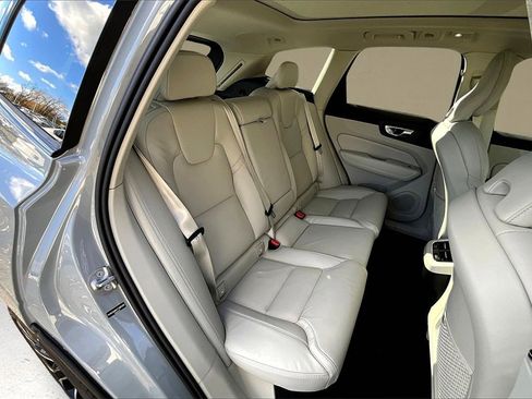 New 2026 Volvo XC60 B5 Ultra w/ Protection Package Premier image 9