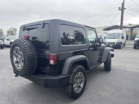 Used 2014 Jeep Wrangler Rubicon w/ Power Convenience Group AWD/4WD image 12