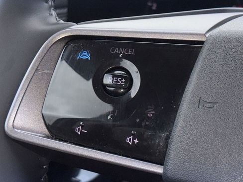 Certified 2025 Nissan Murano SV FWD image 26
